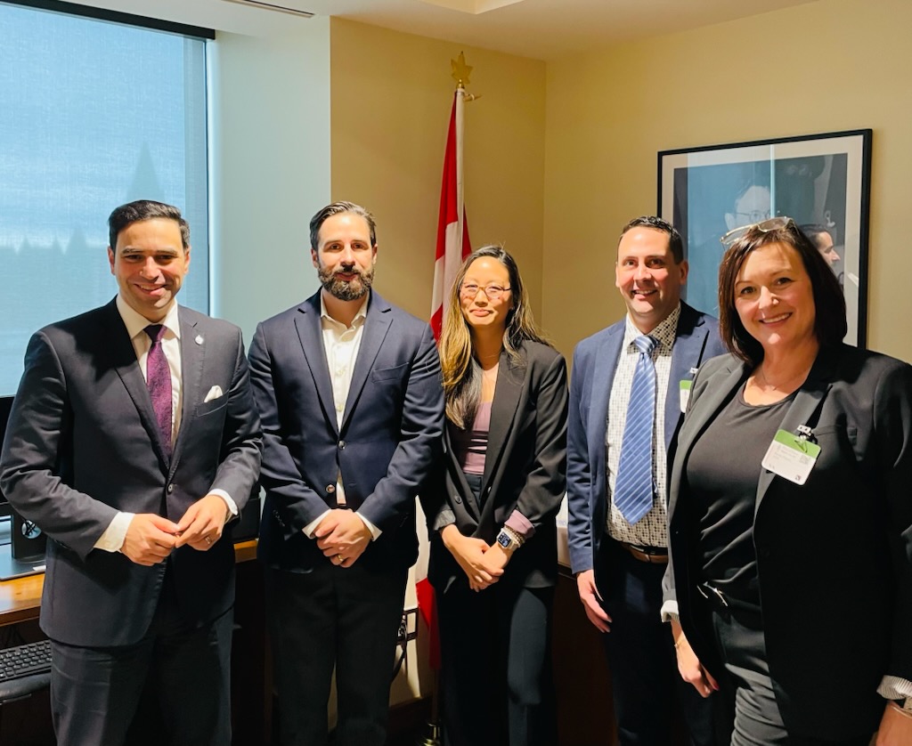 Cole Kander with Minister Peter Fragiskatos